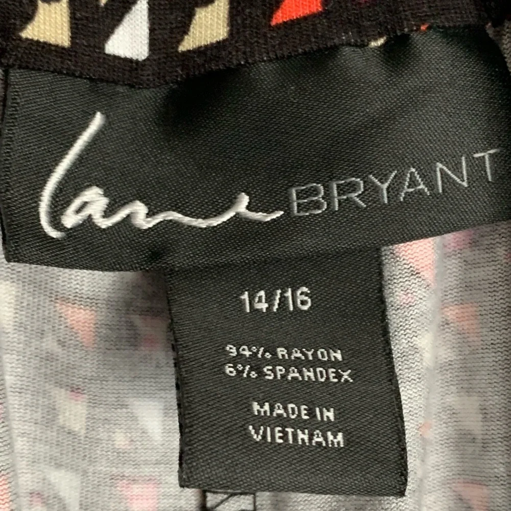 LANE BRYANT Women’s Black Pull-on Pants Size: 14-16